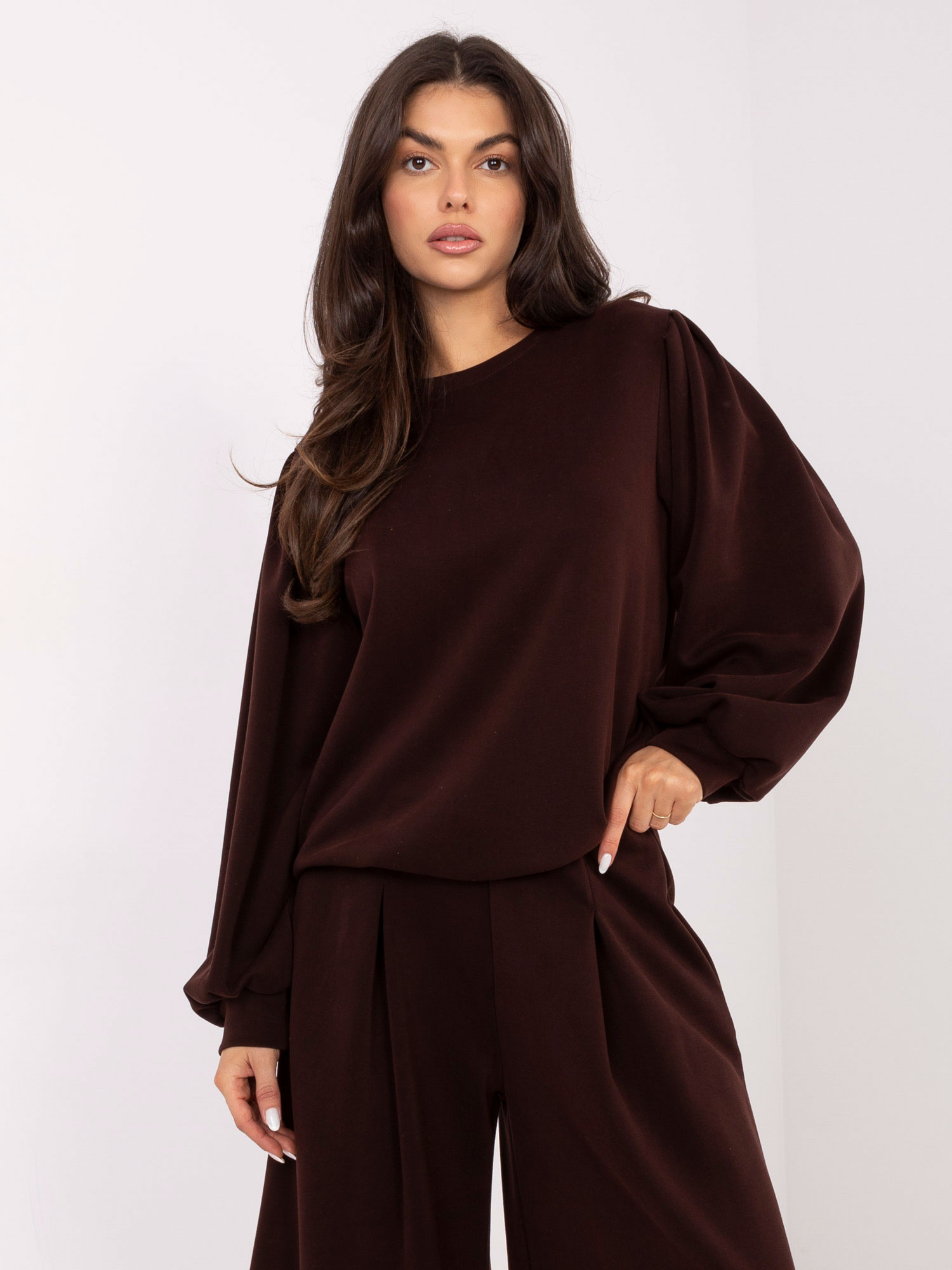 Ciemnobrązowa bluza oversize od kompletu