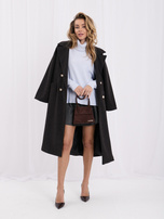 Jasnoniebieski sweter oversize golf z rozcięciami