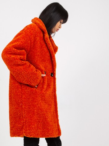 Ciemnopomarańczowy futrzany płaszcz z kieszeniami  